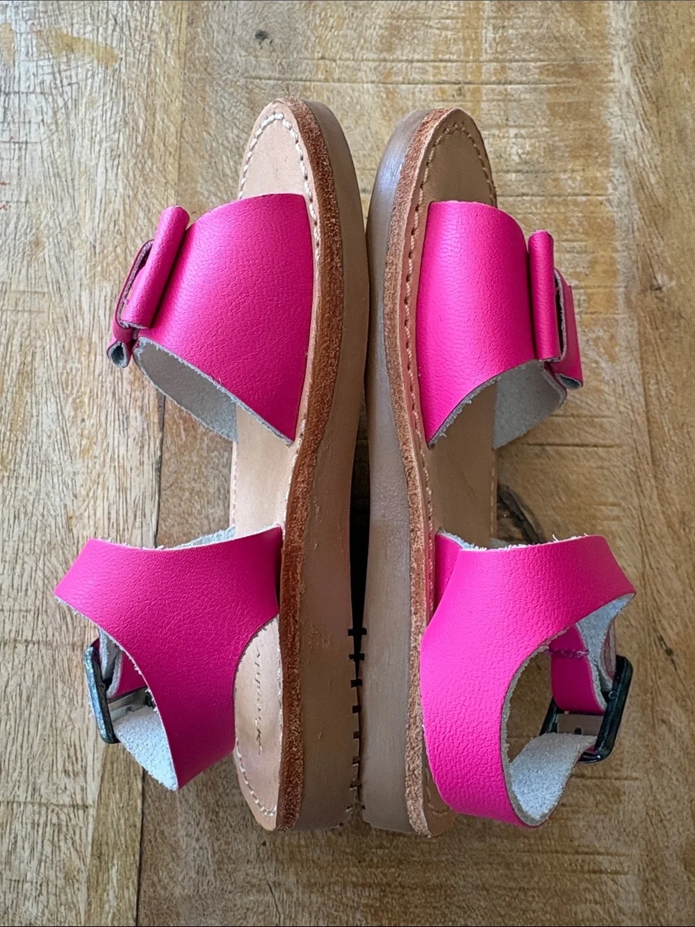 Freshly Picked Hot Pink Leather Bow Sandals for Girls Toddler size 5